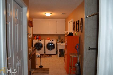 110 Camelot Dr, Dublin, GA 31021 photo 6