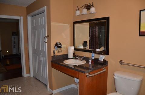 110 Camelot Dr, Dublin, GA 31021 photo 8