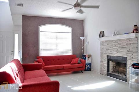 585 Flintlock, Dacula, GA 30019 photo 2