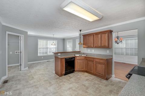 110 Waters Edge Ln, Jackson, GA 30233 photo 12