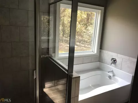 407 Ashley Glen Dr, Williamson, GA 30292 photo 18