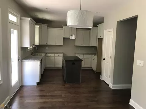 407 Ashley Glen Dr, Williamson, GA 30292 photo 7