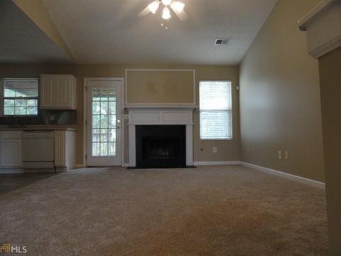 136 Goldleaf Dr, Hampton, GA 30228 photo 3