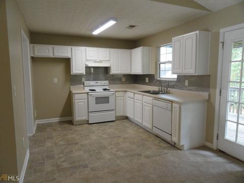 136 Goldleaf Dr, Hampton, GA 30228 photo 4