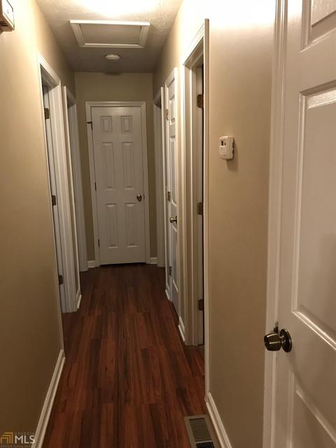 696 Phillips Dr, Monroe, GA 30656 photo 6