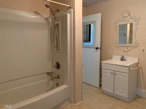 10328 Flat Shoals Rd, Covington, GA 30014 photo 19