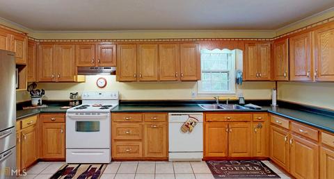226 Cherokee Ter, Cornelia, GA 30531 photo 4