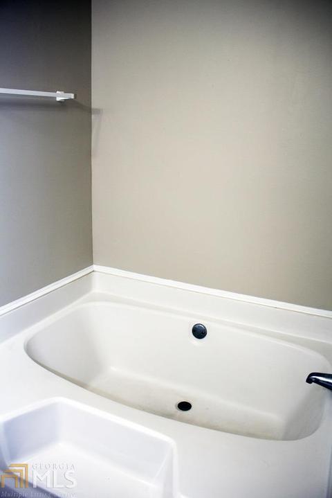 202 Pinebrook Ct, Lagrange, GA 30240 photo 9