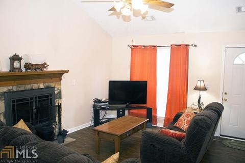 202 Pinebrook Ct, Lagrange, GA 30240 photo 3