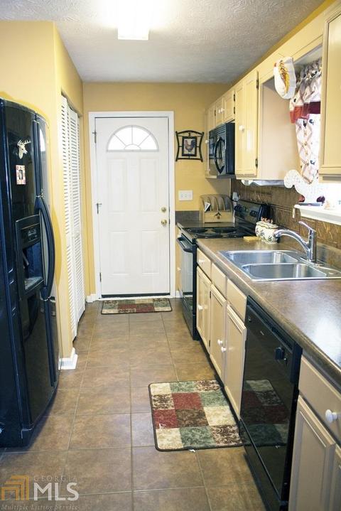 202 Pinebrook Ct, Lagrange, GA 30240 photo 6