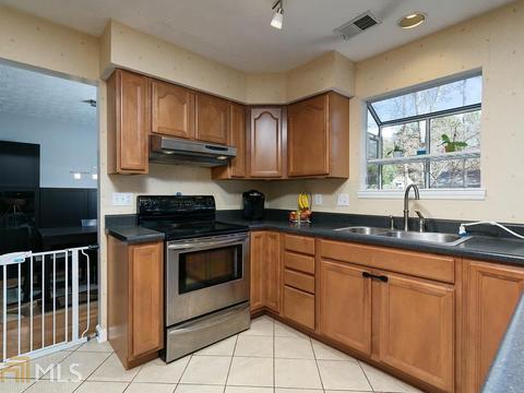 4151 E Meadow Dr, Duluth, GA 30096 photo 8