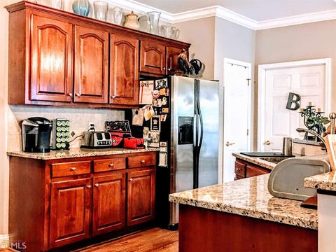 70 Trestle Pt, Toccoa, GA 30577 photo 8