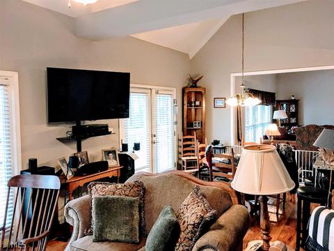 70 Trestle Pt, Toccoa, GA 30577 photo 6