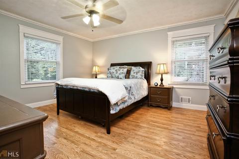 1674 E Gate Dr, Stone Mountain, GA 30087 photo 12