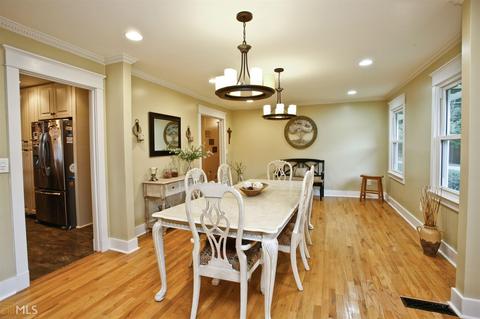 1674 E Gate Dr, Stone Mountain, GA 30087 photo 10