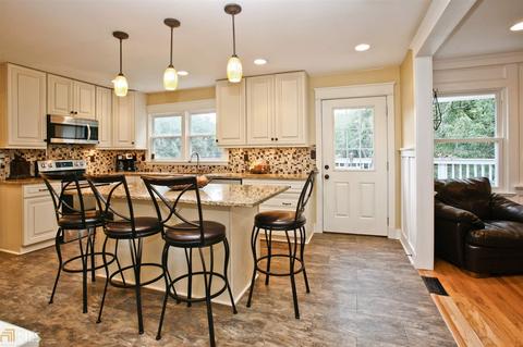 1674 E Gate Dr, Stone Mountain, GA 30087 photo 6