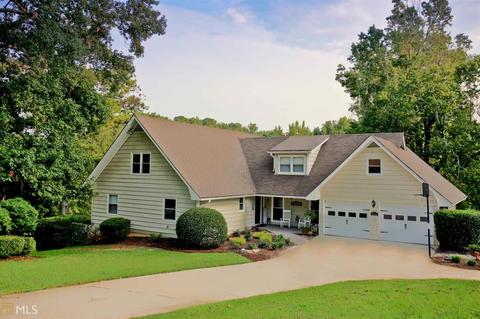 1674 E Gate Dr, Stone Mountain, GA 30087 photo 1