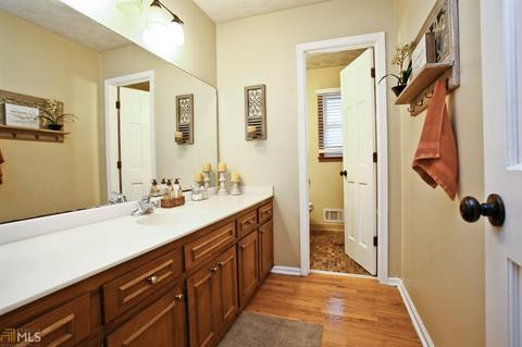 1674 E Gate Dr, Stone Mountain, GA 30087 photo 17