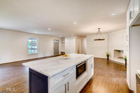3226 N Embry Cir, Chamblee, GA 30341 photo 12