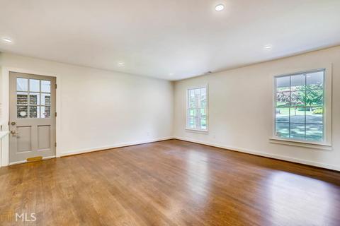 3226 N Embry Cir, Chamblee, GA 30341 photo 6