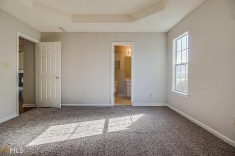 6785 Biscayne Blvd, Rex, GA 30273 photo 9