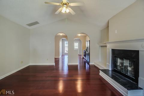 6785 Biscayne Blvd, Rex, GA 30273 photo 7