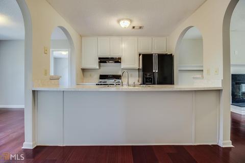 6785 Biscayne Blvd, Rex, GA 30273 photo 6