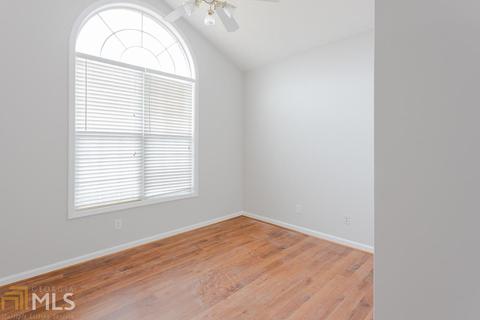 135 Libby Ln, Tyrone, GA 30290 photo 10