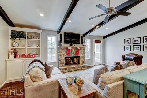 3007 Surrey Ln, Chamblee, GA 30341 photo 10