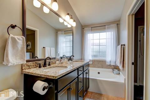 3007 Surrey Ln, Chamblee, GA 30341 photo 16
