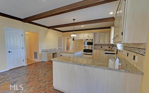226 Overbrook Dr, Toccoa, GA 30577 photo 9