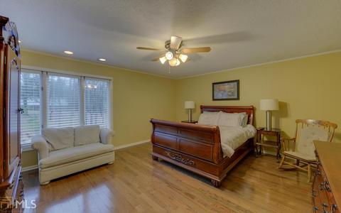 37 Ayers Creek Dr, Toccoa, GA 30577 photo 3