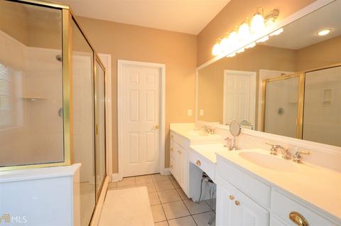 105 Riverbluff Dr, Lagrange, GA 30240 photo 13