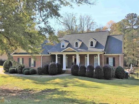 105 Riverbluff Dr, Lagrange, GA 30240 photo 1