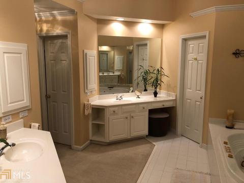 211 Forestview Dr, Suwanee, GA 30024 photo 15
