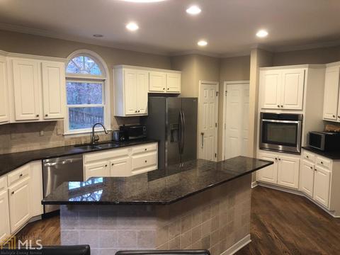 211 Forestview Dr, Suwanee, GA 30024 photo 10