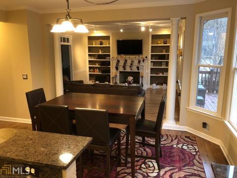 211 Forestview Dr, Suwanee, GA 30024 photo 8