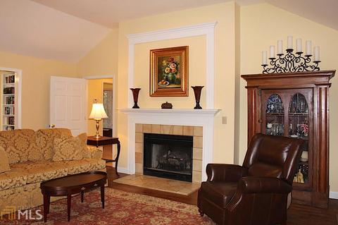 151 Chase Summit Ln, Cornelia, GA 30531 photo 2