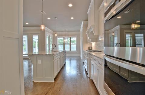 105 Grae Ct, Tyrone, GA 30290 photo 9