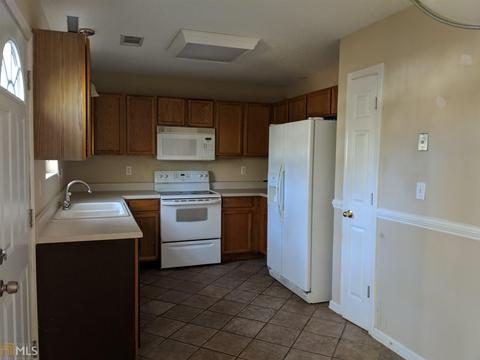 103 Ryans Ct, Jackson, GA 30233 photo 7