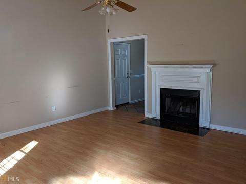 103 Ryans Ct, Jackson, GA 30233 photo 4
