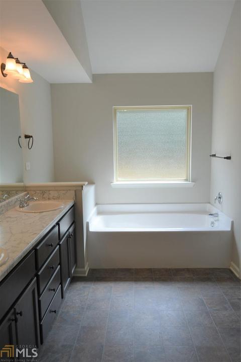 403 Jasmine Cir, Lagrange, GA 30241 photo 16