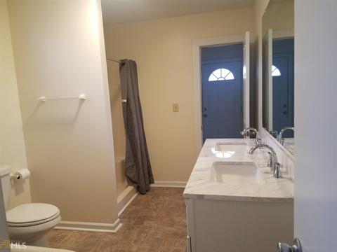 46 S Broad St, Porterdale, GA 30014 photo 4