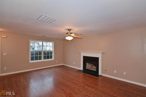 808 Betsy Ross Trl, Hampton, GA 30228 photo 2