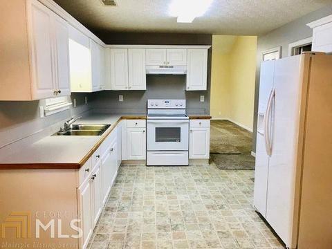 65 Autumn Ct, Covington, GA 30016 photo 4