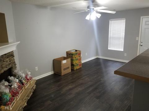 1504 Box Cir, Winder, GA 30680 photo 8