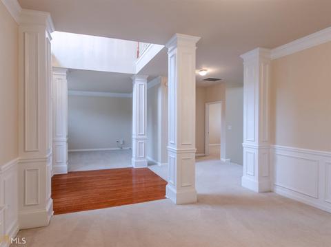 105 N Pointe Dr, Lagrange, GA 30241 photo 5