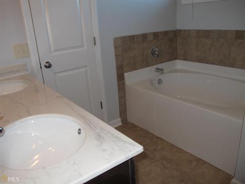 102 Yellow Jacket Ct, Lagrange, GA 30240 photo 12