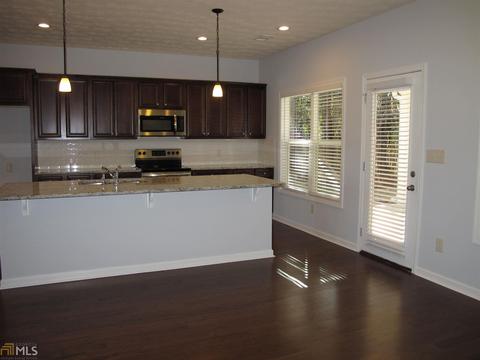102 Yellow Jacket Ct, Lagrange, GA 30240 photo 4