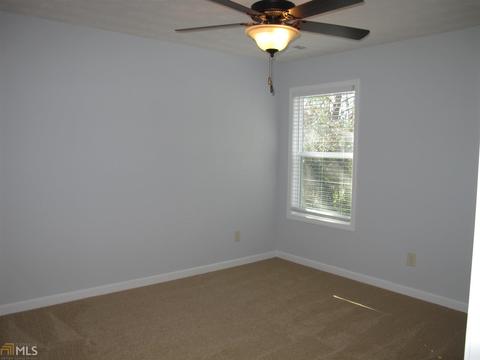 102 Yellow Jacket Ct, Lagrange, GA 30240 photo 16